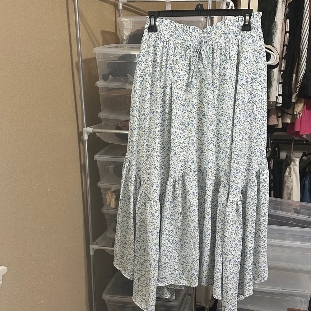 Elegant Floral Maxi Skirt in Blue